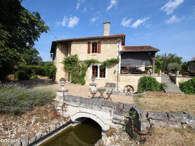 Propriété 6 pièces 168 m²