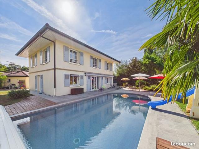 Propriété 6 pièces 168 m²