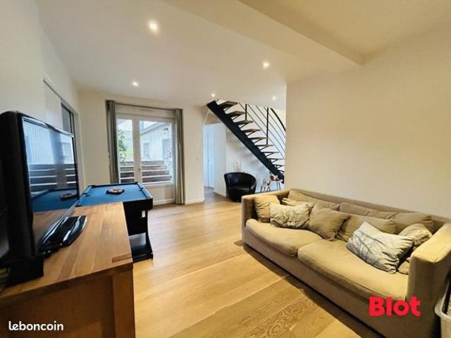 Propriété 6 pièces 168 m²
