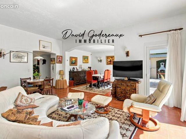 Propriété 6 pièces 169 m²