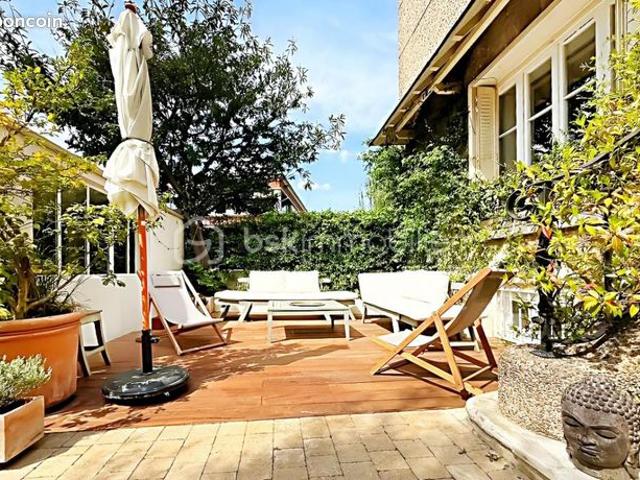 Propriété 6 pièces 169 m²