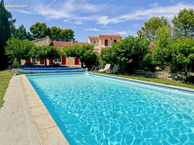 Propriété 6 pièces 160 m²
