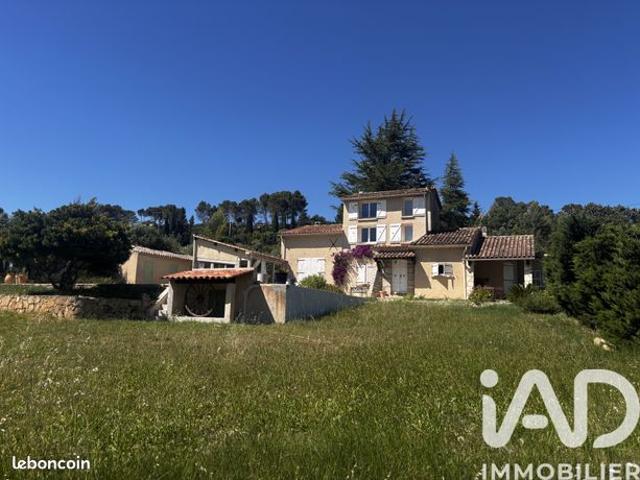 Propriété 6 pièces 160 m²