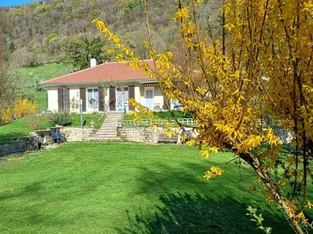 Propriété 6 pièces 160 m²
