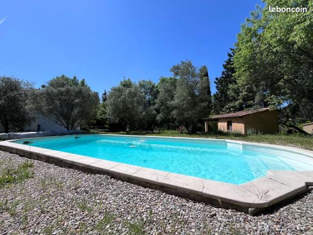 Propriété 6 pièces 160 m²