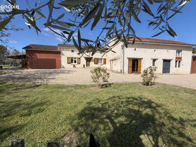 Propriété 6 pièces 160 m²