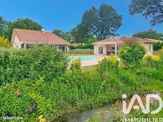 Propriété 6 pièces 160 m²
