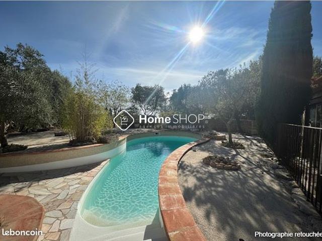 Propriété 6 pièces 160 m²