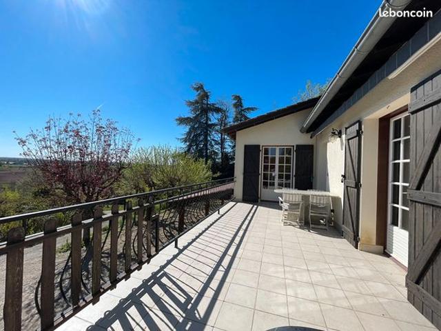 Propriété 6 pièces 160 m²