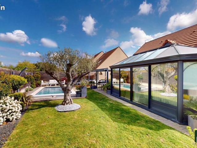 Propriété 6 pièces 160 m²
