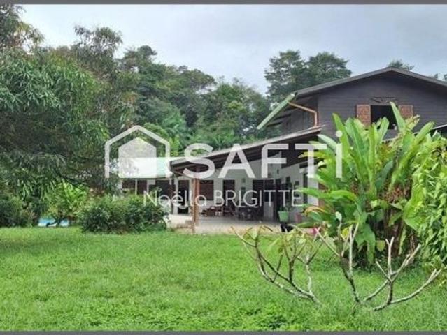 Propriété 6 pièces 160 m²
