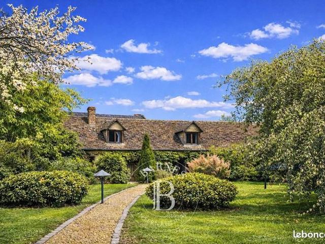 Propriété 6 pièces 160 m²