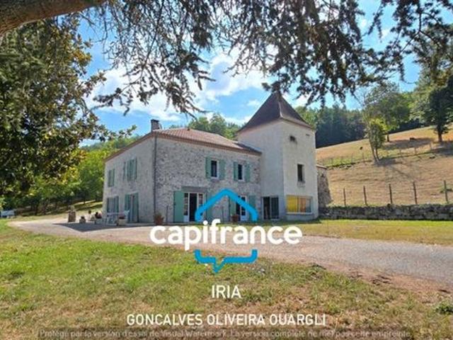 Propriété 6 pièces 160 m²