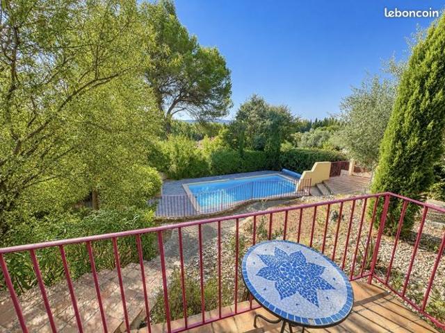 Propriété 6 pièces 161 m²