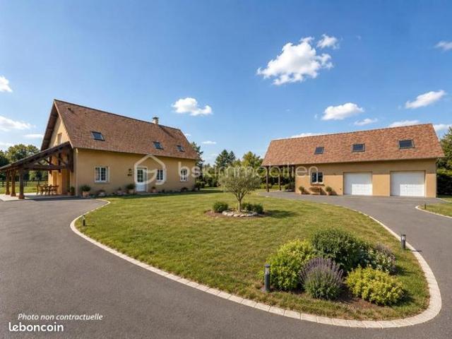 Propriété 6 pièces 161 m²