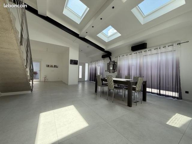 Propriété 6 pièces 161 m²