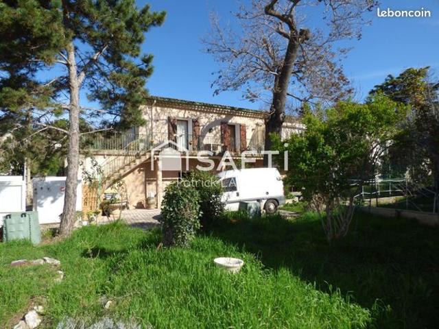 Propriété 6 pièces 162 m²