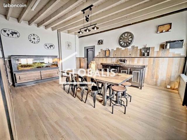 Propriété 6 pièces 162 m²