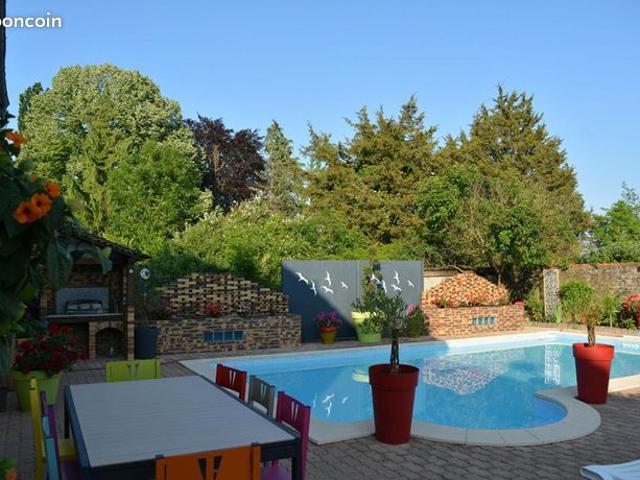 Propriété 6 pièces 162 m²