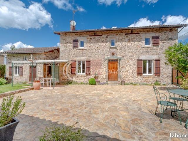 Propriété 6 pièces 162 m²