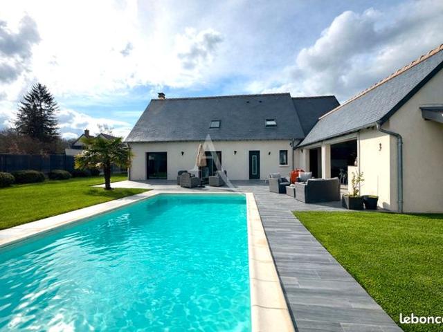 Propriété 6 pièces 162 m²