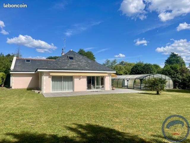 Propriété 6 pièces 162 m²
