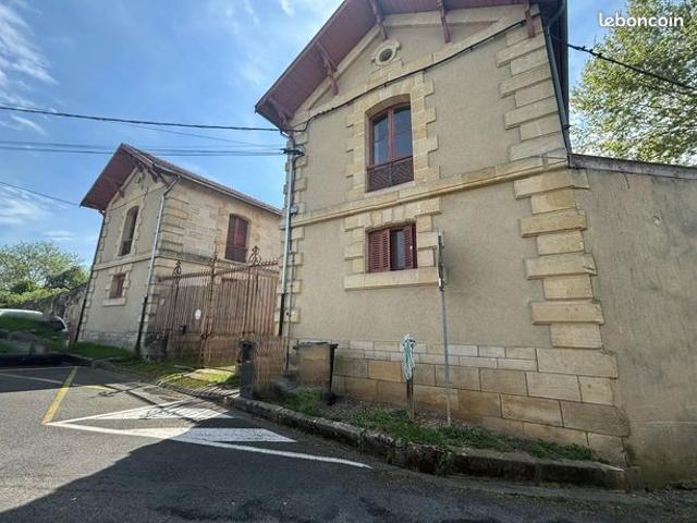Propriété 6 pièces 162 m²