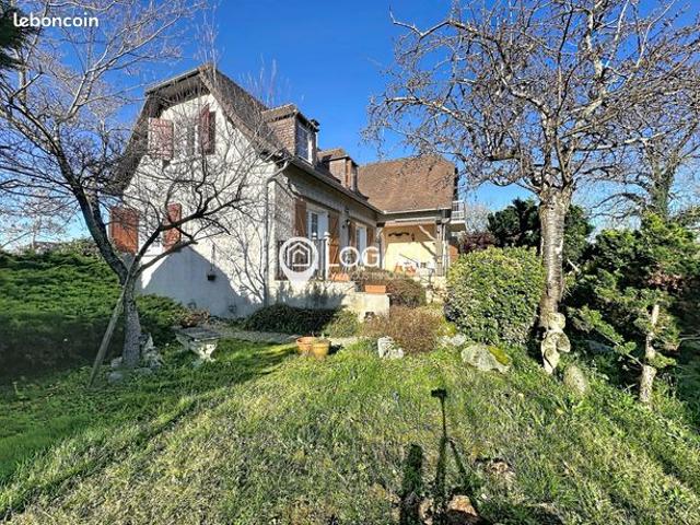 Propriété 6 pièces 163 m²