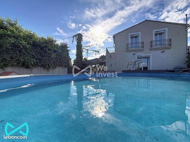 Propriété 6 pièces 163 m²