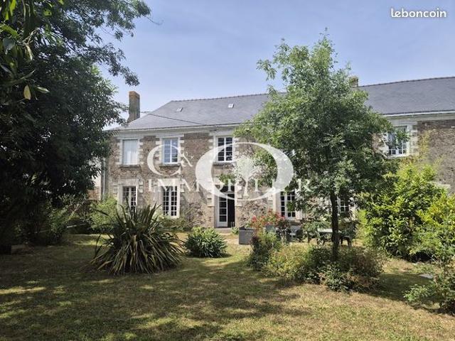 Propriété 6 pièces 163 m²