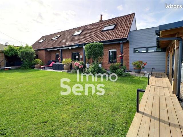 Propriété 6 pièces 163 m²
