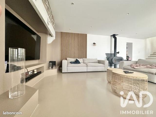 Propriété 6 pièces 163 m²