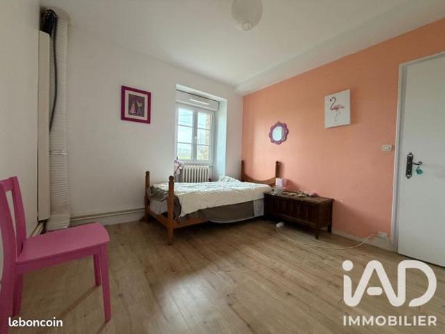 Propriété 6 pièces 163 m²