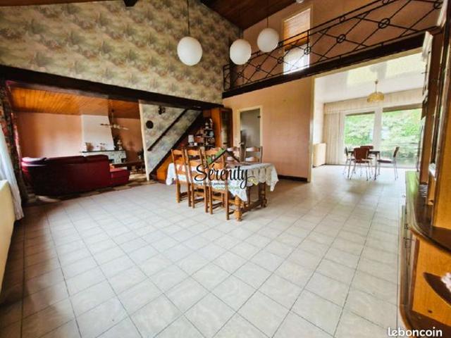 Propriété 6 pièces 163 m²