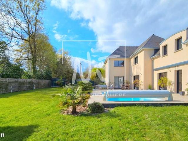 Propriété 6 pièces 174 m²