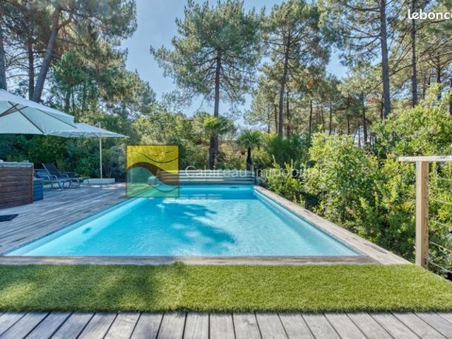 Propriété 6 pièces 174 m²