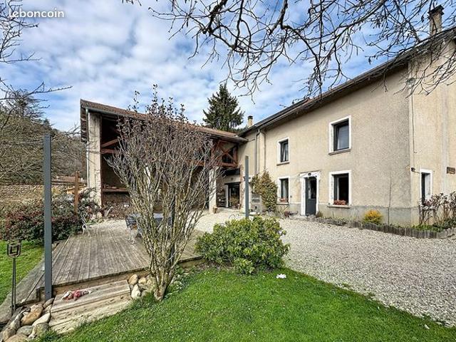 Propriété 6 pièces 175 m²