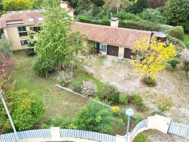 Propriété 6 pièces 175 m²