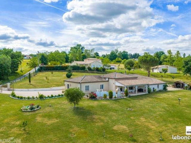 Propriété 6 pièces 175 m²