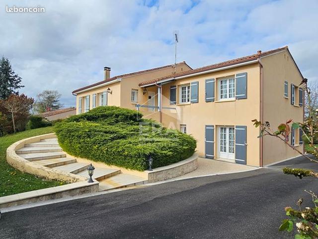Propriété 6 pièces 175 m²