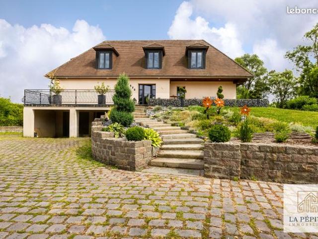 Propriété 6 pièces 175 m²