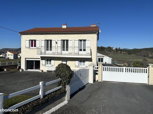 Propriété 6 pièces 175 m²