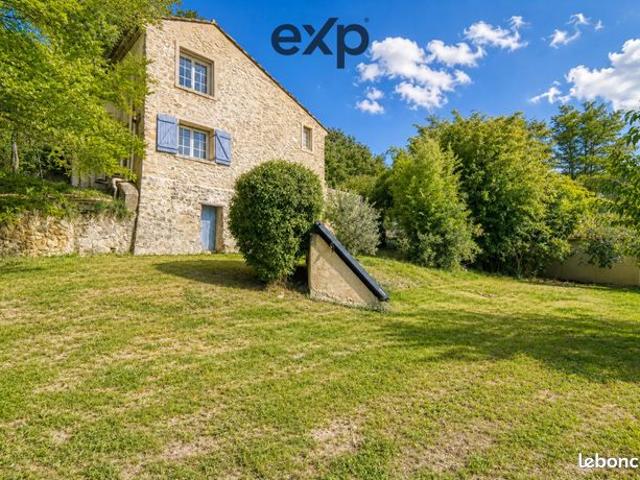 Propriété 6 pièces 176 m²