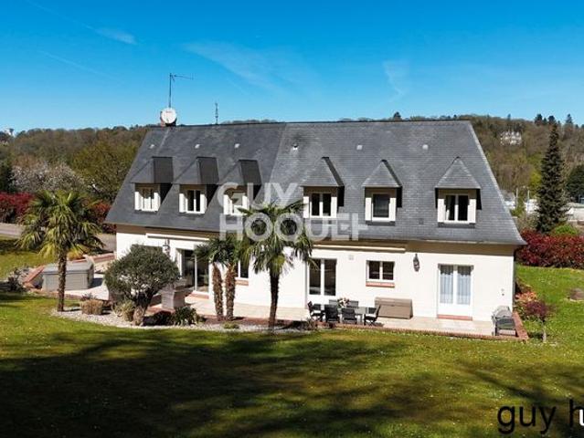 Propriété 6 pièces 176 m²