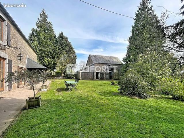 Propriété 6 pièces 176 m²