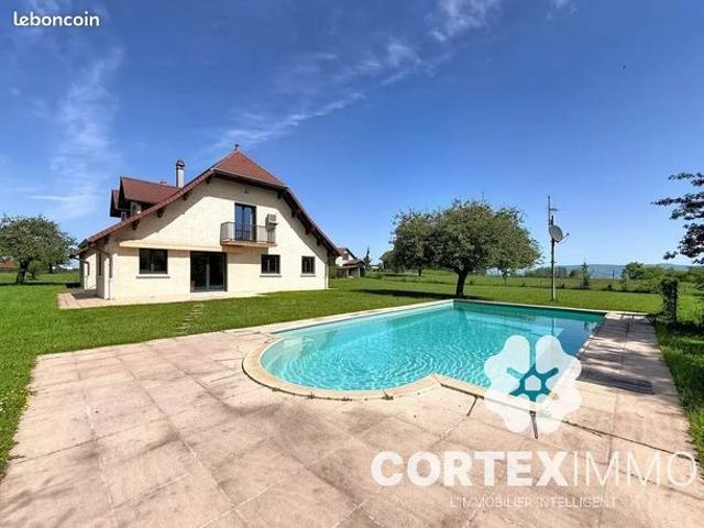 Propriété 6 pièces 176 m²