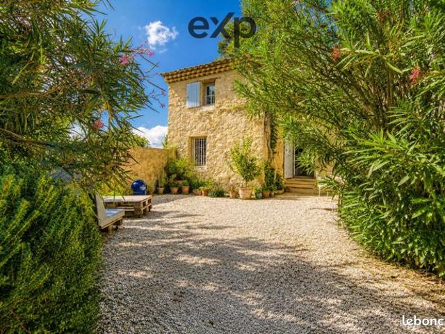 Propriété 6 pièces 176 m²