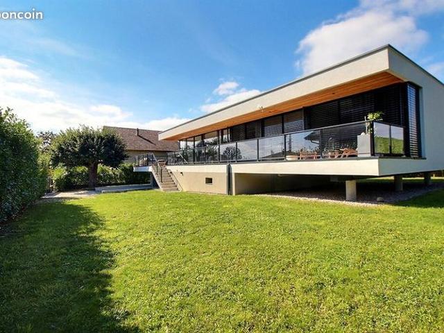Propriété 6 pièces 177 m²