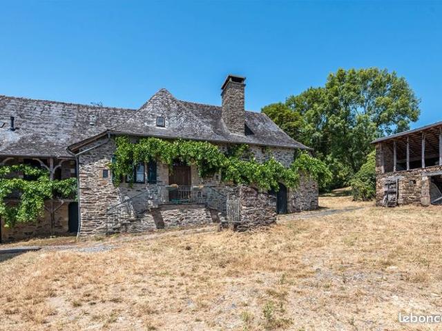 Propriété 6 pièces 179 m²