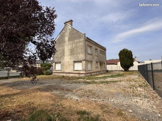 Propriété 6 pièces 179 m²